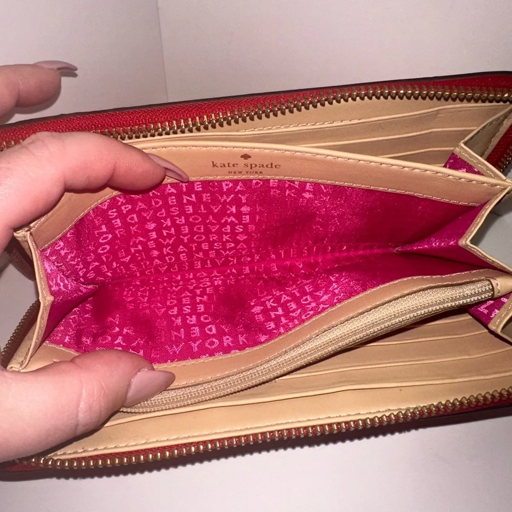 Kate Spade EUC Red Grained Leather Neda Wellesley Zip Around Wallet